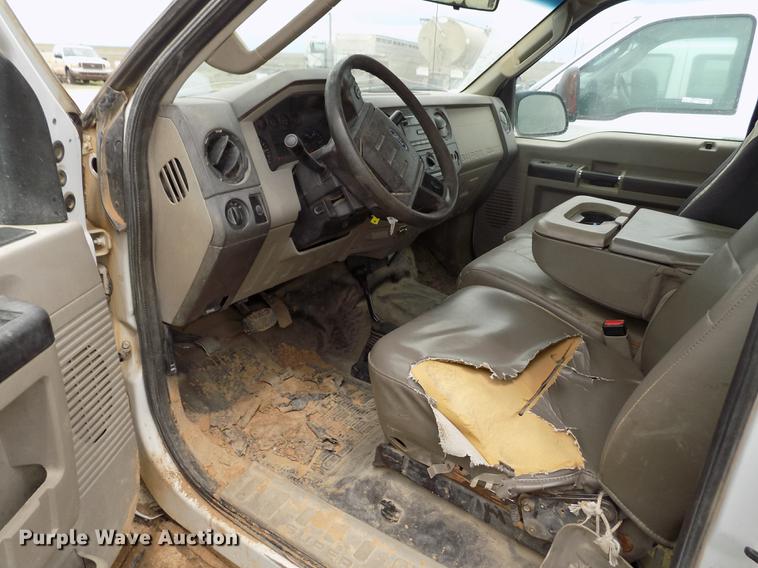 image for item FG9431 2008 Ford F250 Super Duty XL SuperCab pickup truck