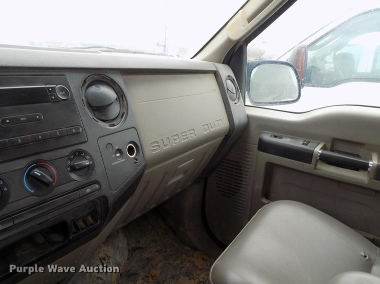 image for item FG9431 2008 Ford F250 Super Duty XL SuperCab pickup truck