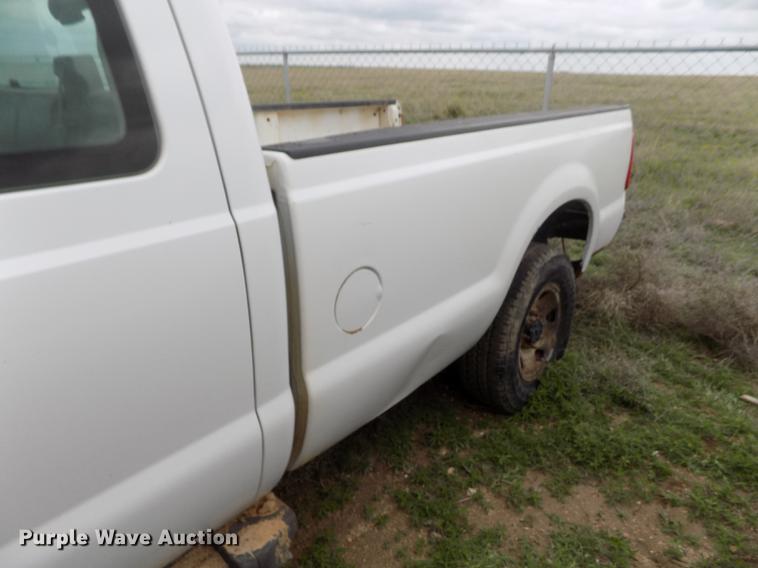 image for item FG9431 2008 Ford F250 Super Duty XL SuperCab pickup truck