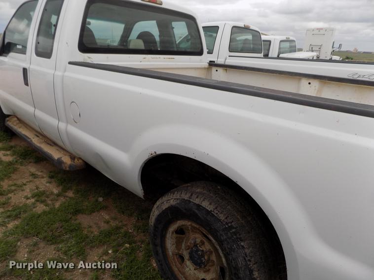 image for item FG9431 2008 Ford F250 Super Duty XL SuperCab pickup truck