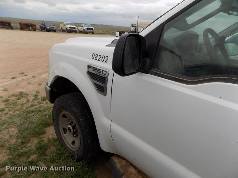 image for item FG9431 2008 Ford F250 Super Duty XL SuperCab pickup truck