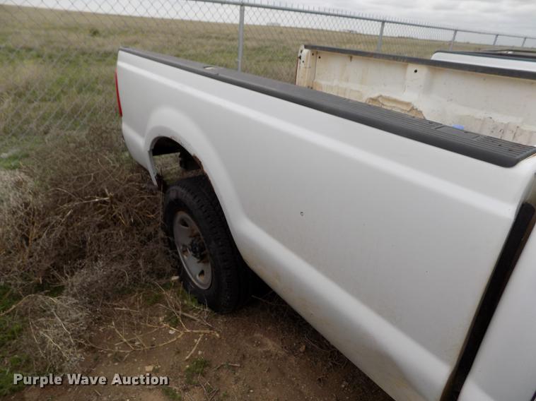 image for item FG9431 2008 Ford F250 Super Duty XL SuperCab pickup truck