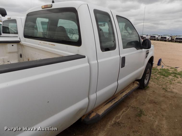 image for item FG9431 2008 Ford F250 Super Duty XL SuperCab pickup truck