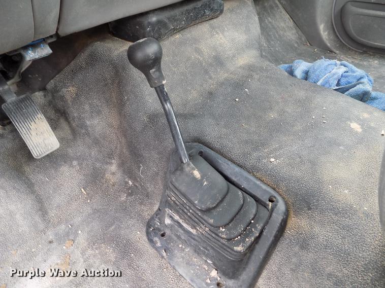 image for item FG9432 2007 Ford F250 Super Duty XL pickup truck