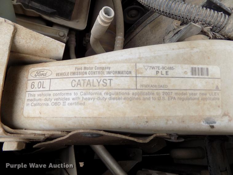 image for item FG9432 2007 Ford F250 Super Duty XL pickup truck