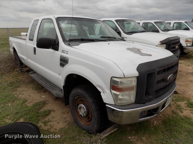 image for item FG9433 2008 Ford F250 Super Duty XL SuperCab pickup truck