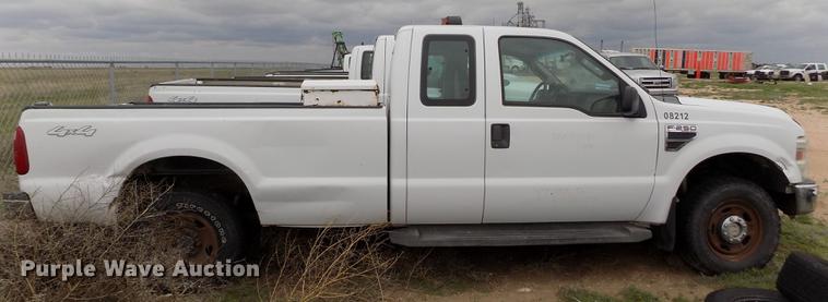 image for item FG9433 2008 Ford F250 Super Duty XL SuperCab pickup truck