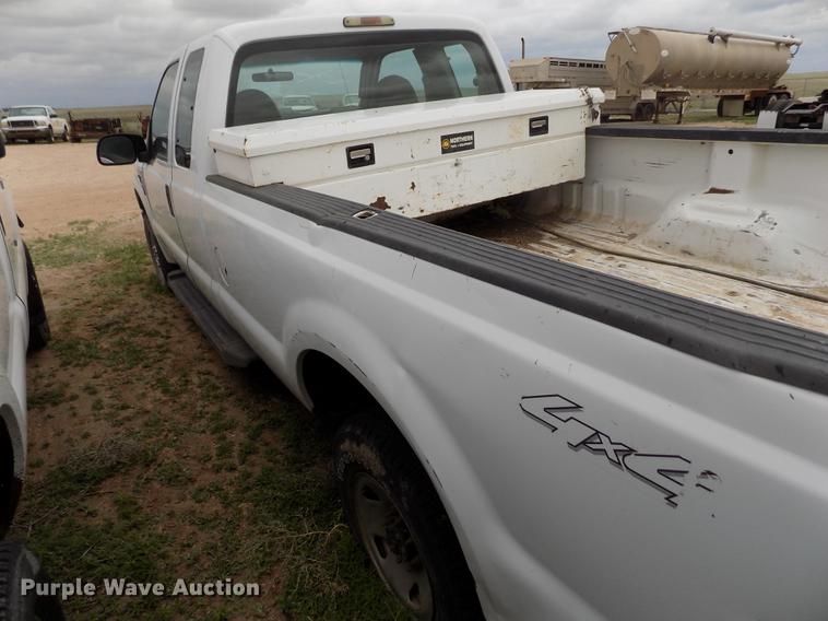 image for item FG9433 2008 Ford F250 Super Duty XL SuperCab pickup truck