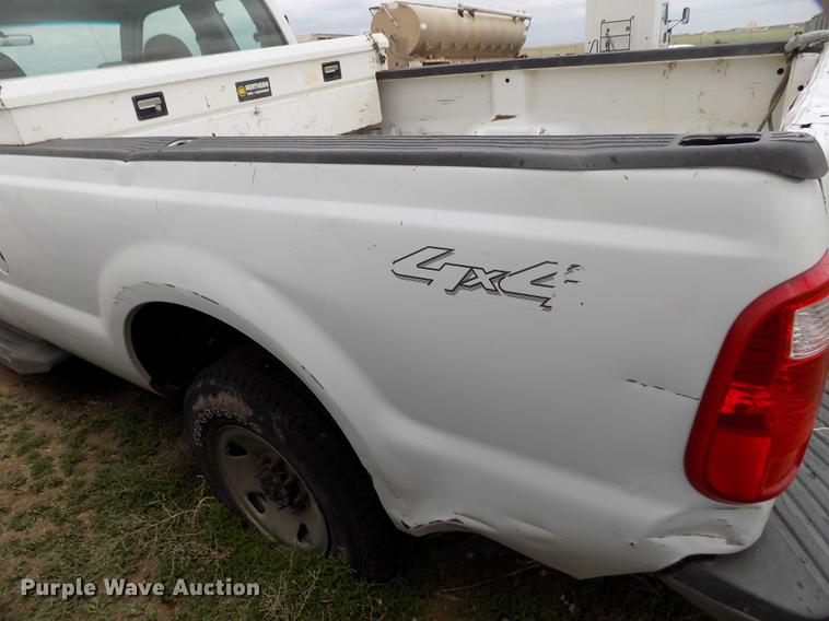 image for item FG9433 2008 Ford F250 Super Duty XL SuperCab pickup truck