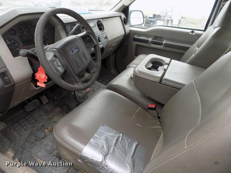 image for item FG9433 2008 Ford F250 Super Duty XL SuperCab pickup truck