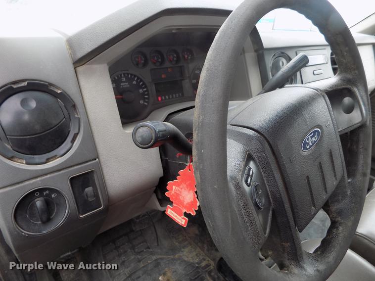image for item FG9433 2008 Ford F250 Super Duty XL SuperCab pickup truck