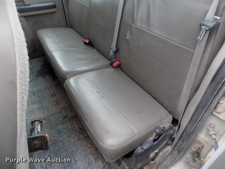 image for item FG9433 2008 Ford F250 Super Duty XL SuperCab pickup truck