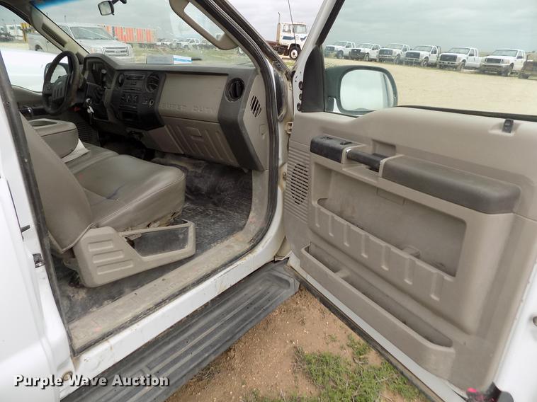 image for item FG9433 2008 Ford F250 Super Duty XL SuperCab pickup truck