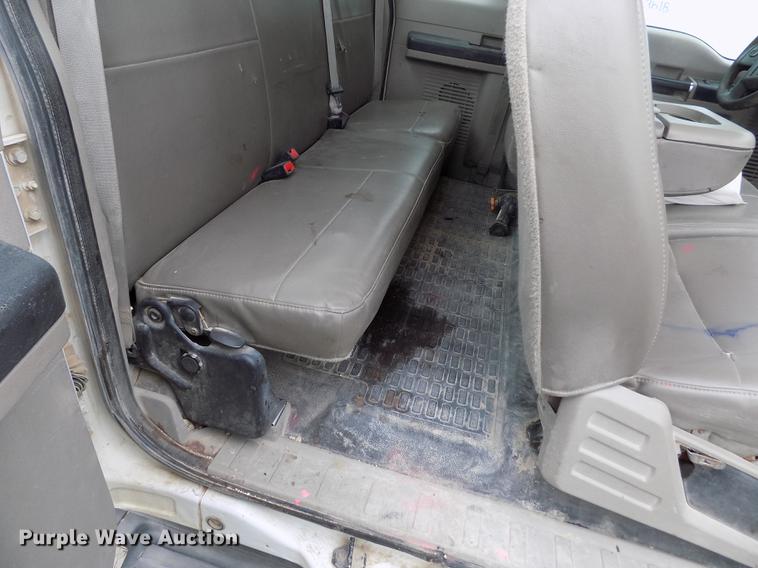 image for item FG9433 2008 Ford F250 Super Duty XL SuperCab pickup truck