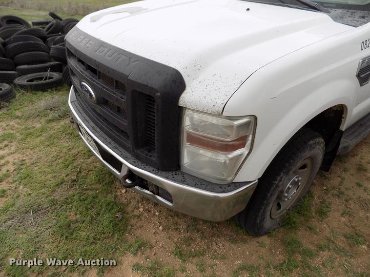 image for item FG9433 2008 Ford F250 Super Duty XL SuperCab pickup truck
