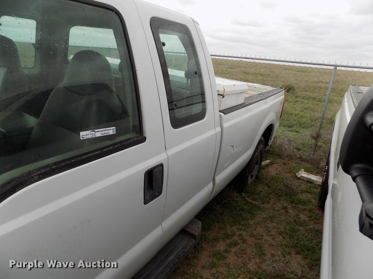 image for item FG9433 2008 Ford F250 Super Duty XL SuperCab pickup truck