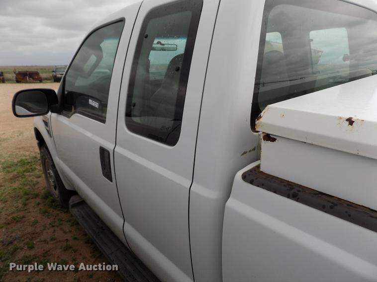 image for item FG9433 2008 Ford F250 Super Duty XL SuperCab pickup truck