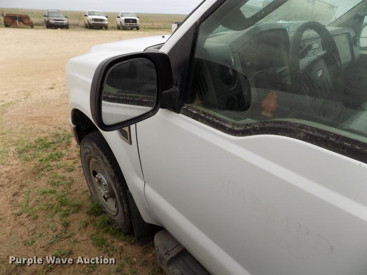 image for item FG9433 2008 Ford F250 Super Duty XL SuperCab pickup truck