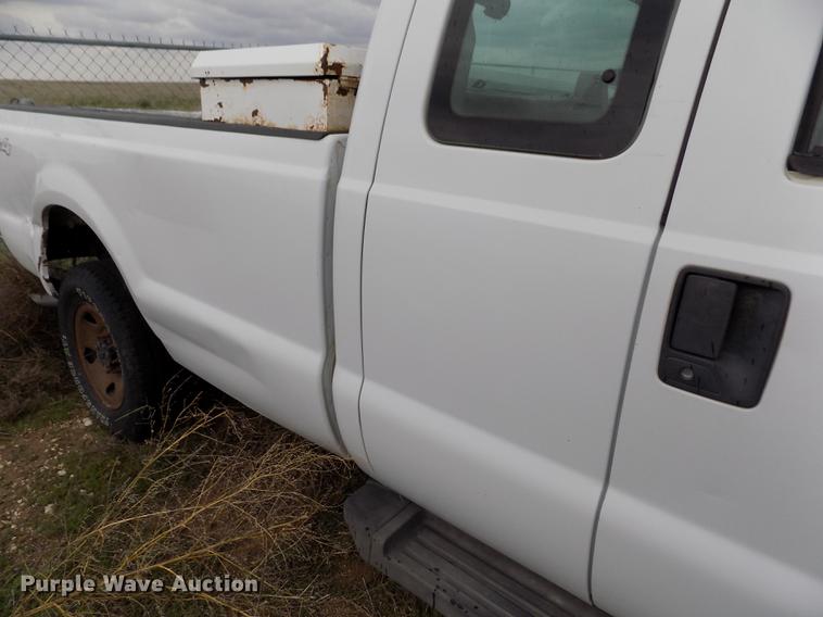 image for item FG9433 2008 Ford F250 Super Duty XL SuperCab pickup truck