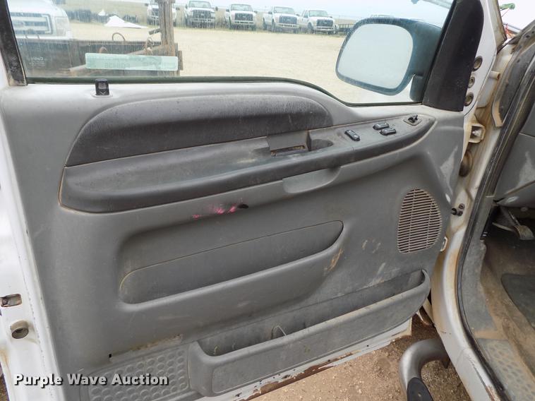 image for item FG9436 2004 Ford F250 Super Duty XL SuperCab pickup truck