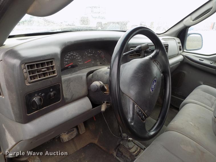 image for item FG9436 2004 Ford F250 Super Duty XL SuperCab pickup truck