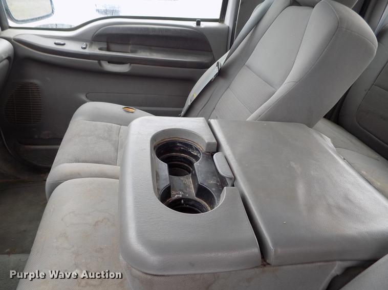 image for item FG9436 2004 Ford F250 Super Duty XL SuperCab pickup truck