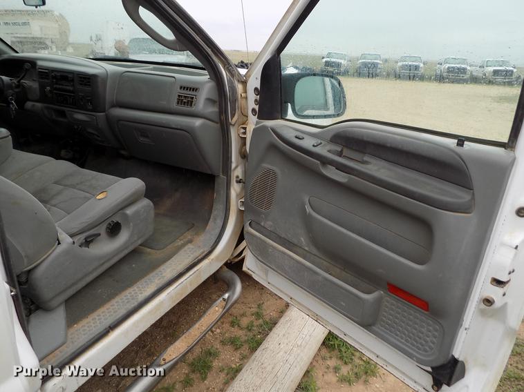 image for item FG9436 2004 Ford F250 Super Duty XL SuperCab pickup truck