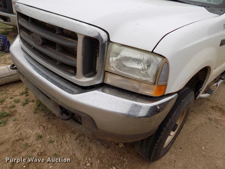 image for item FG9436 2004 Ford F250 Super Duty XL SuperCab pickup truck