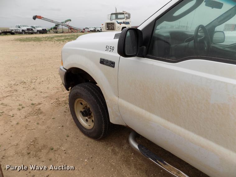 image for item FG9436 2004 Ford F250 Super Duty XL SuperCab pickup truck