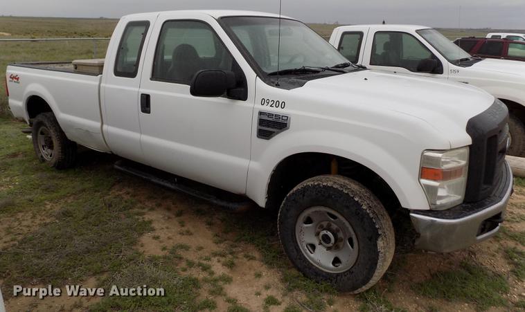 image for item FG9437 2009 Ford F250 Super Duty XL SuperCab pickup truck