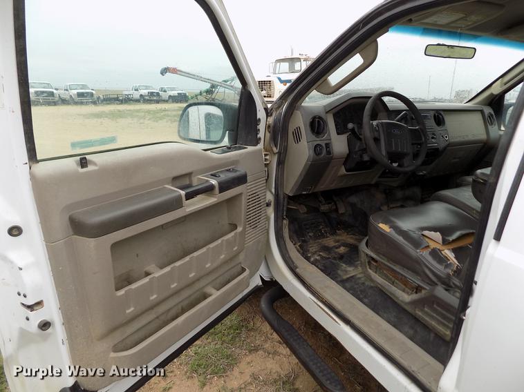 image for item FG9437 2009 Ford F250 Super Duty XL SuperCab pickup truck