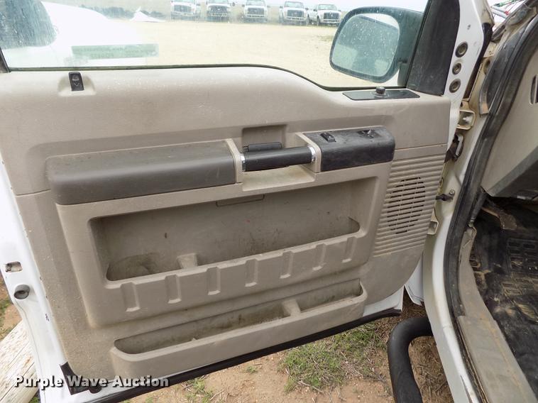 image for item FG9437 2009 Ford F250 Super Duty XL SuperCab pickup truck