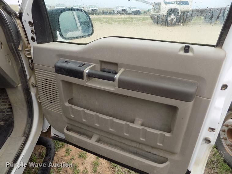 image for item FG9437 2009 Ford F250 Super Duty XL SuperCab pickup truck