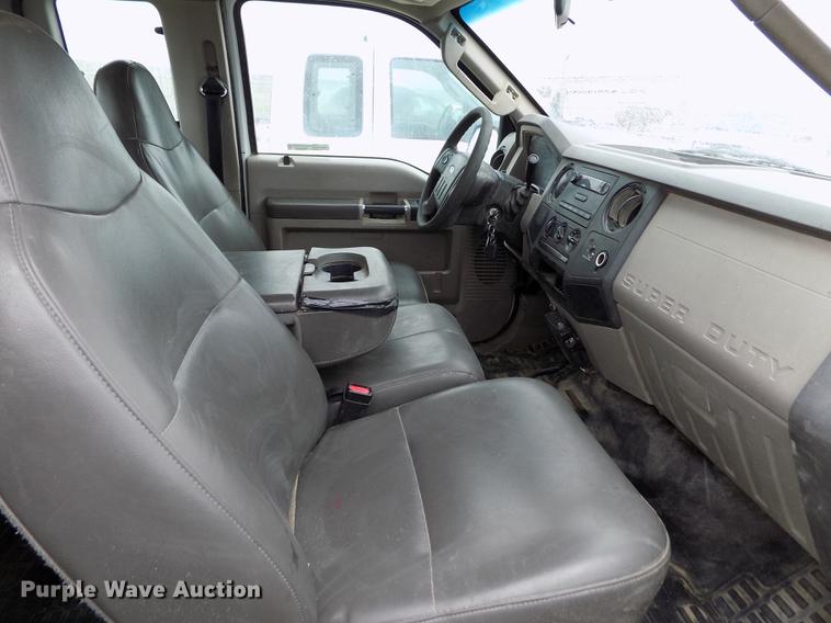 image for item FG9437 2009 Ford F250 Super Duty XL SuperCab pickup truck