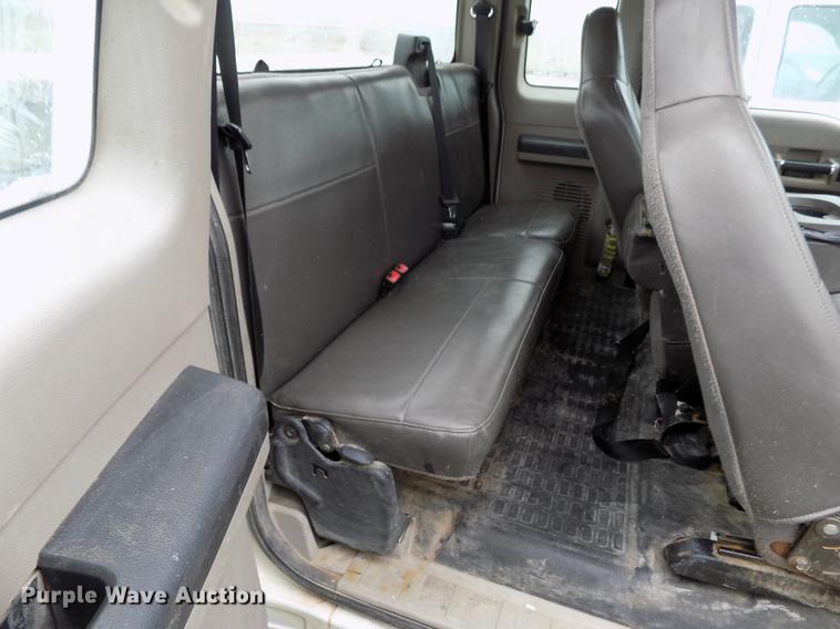 image for item FG9437 2009 Ford F250 Super Duty XL SuperCab pickup truck