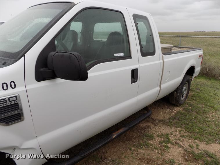 image for item FG9437 2009 Ford F250 Super Duty XL SuperCab pickup truck