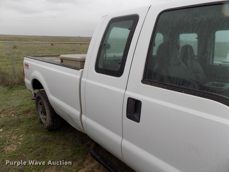 image for item FG9437 2009 Ford F250 Super Duty XL SuperCab pickup truck
