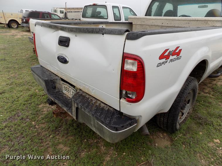 image for item FG9437 2009 Ford F250 Super Duty XL SuperCab pickup truck
