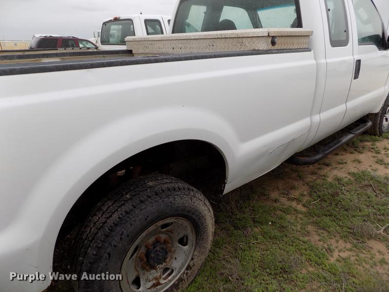 image for item FG9437 2009 Ford F250 Super Duty XL SuperCab pickup truck