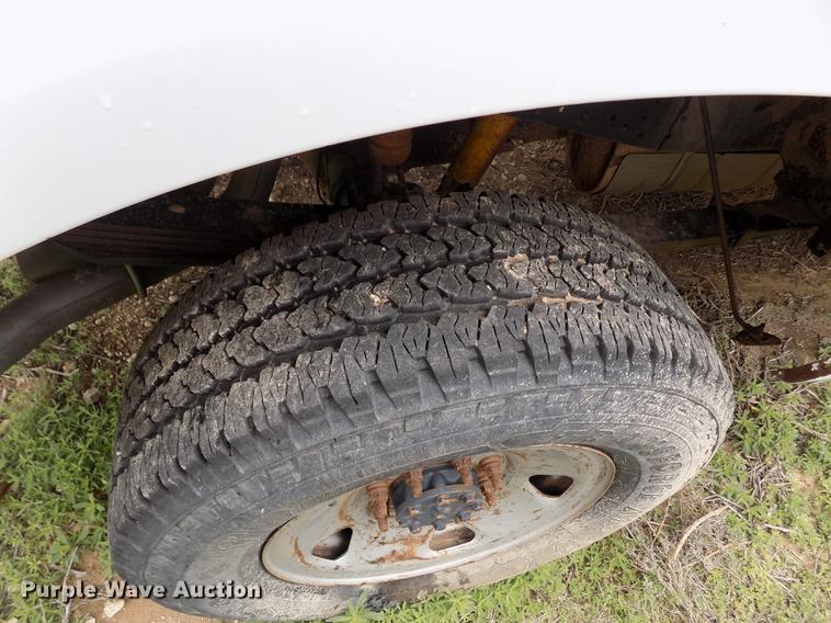 image for item FG9437 2009 Ford F250 Super Duty XL SuperCab pickup truck