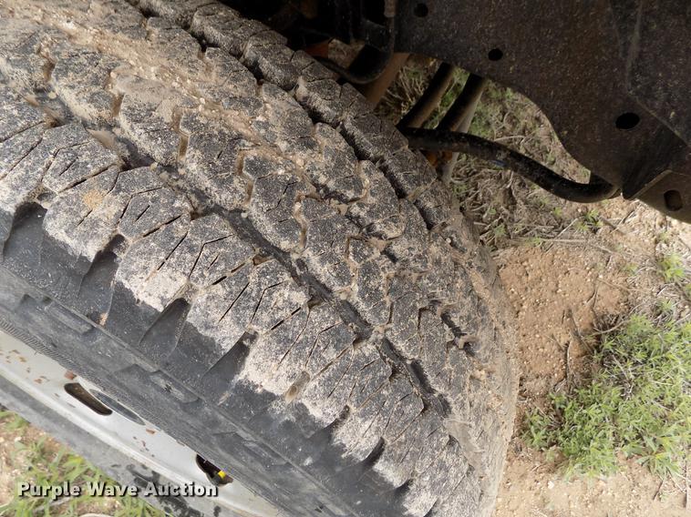 image for item FG9437 2009 Ford F250 Super Duty XL SuperCab pickup truck