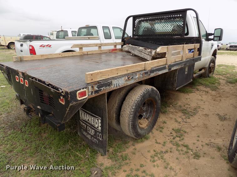 image for item FG9438 2009 Ford F350 Super Duty XL flatbed pickup truck