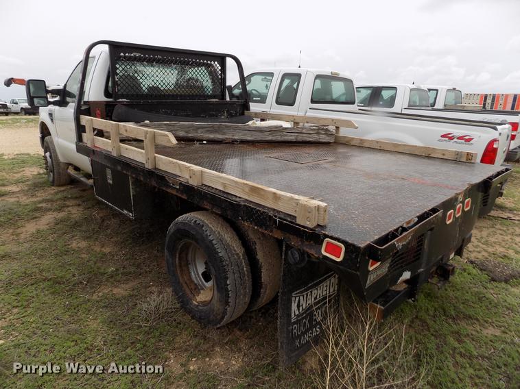 image for item FG9438 2009 Ford F350 Super Duty XL flatbed pickup truck