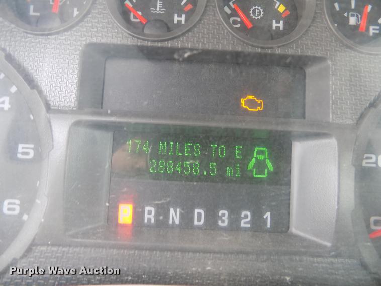 image for item FG9438 2009 Ford F350 Super Duty XL flatbed pickup truck