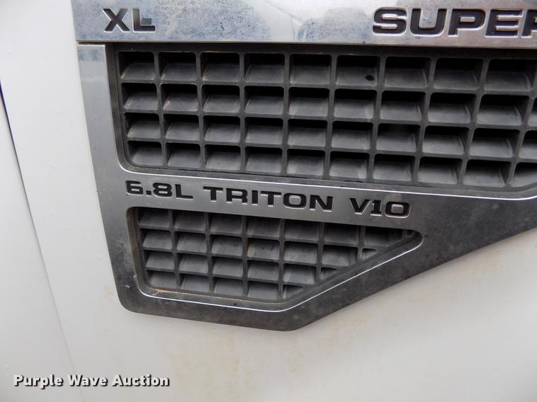 image for item FG9438 2009 Ford F350 Super Duty XL flatbed pickup truck