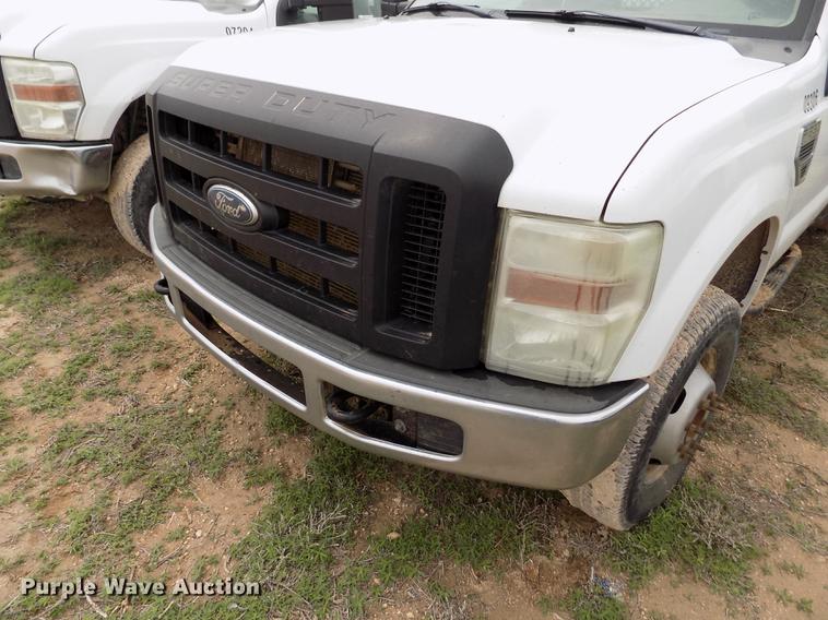 image for item FG9438 2009 Ford F350 Super Duty XL flatbed pickup truck