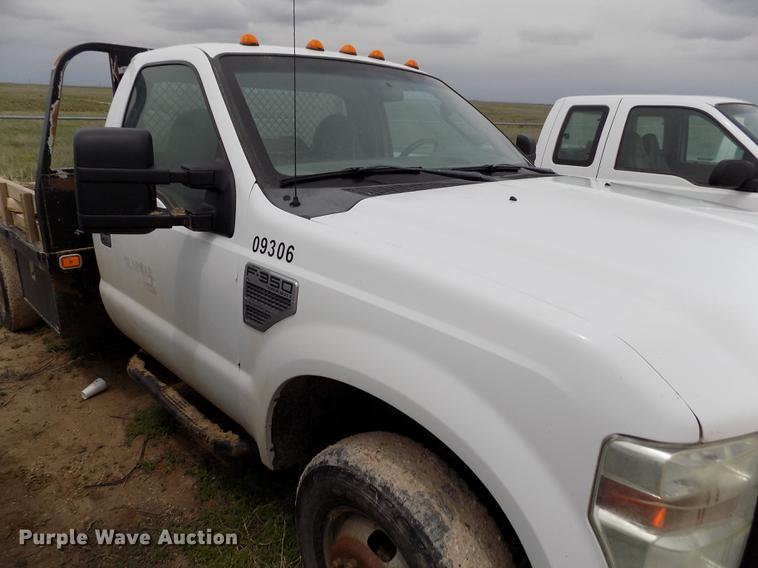 image for item FG9438 2009 Ford F350 Super Duty XL flatbed pickup truck