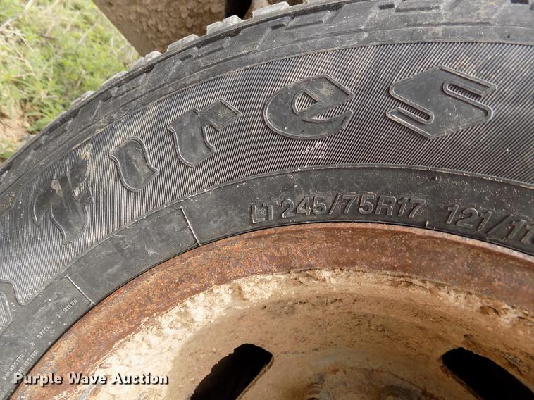 image for item FG9438 2009 Ford F350 Super Duty XL flatbed pickup truck