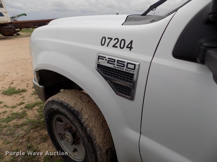 image for item FG9439 2008 Ford F250 Super Duty SuperCab pickup truck