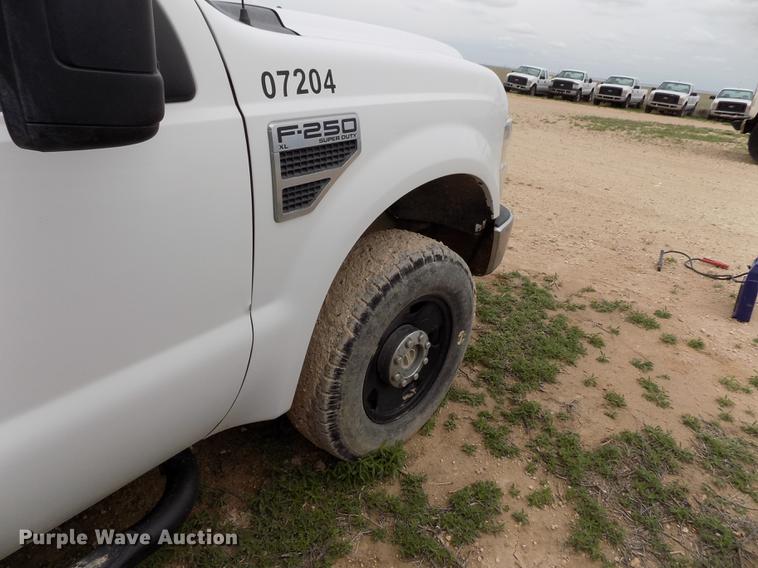 image for item FG9439 2008 Ford F250 Super Duty SuperCab pickup truck